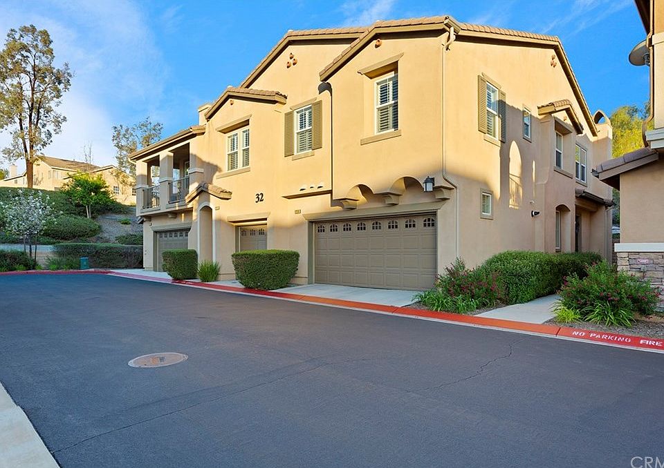 1st image of 42938 Calle Cristal