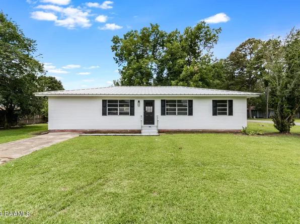 229 Celeste St, Abbeville, LA 70510