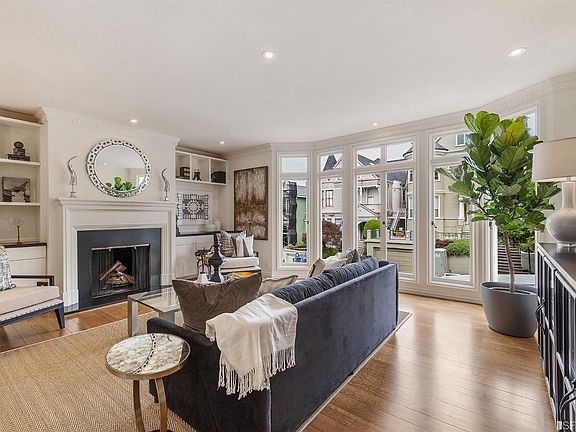5th image of 2249 Clay St #1