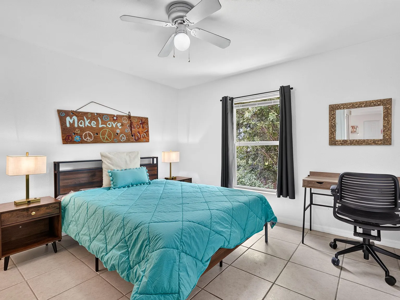 4 bed, 2.0 bath, 1188 sqft, $1,092 — Photo 3