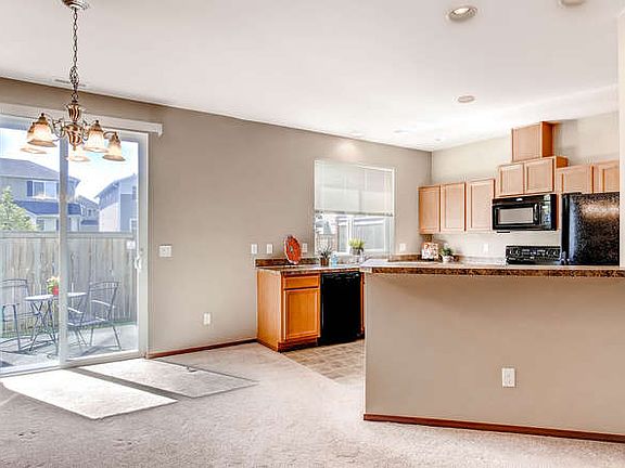 2nd image of 1410 51st St NE #503