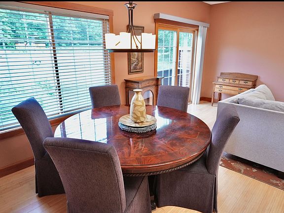 2nd image of 41 Glendale Pl #12