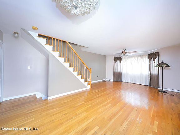 5th image of 47 Churchill Ave