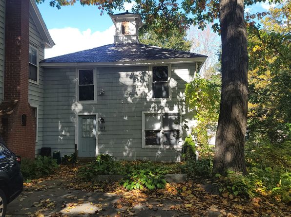 16 Locust St #102