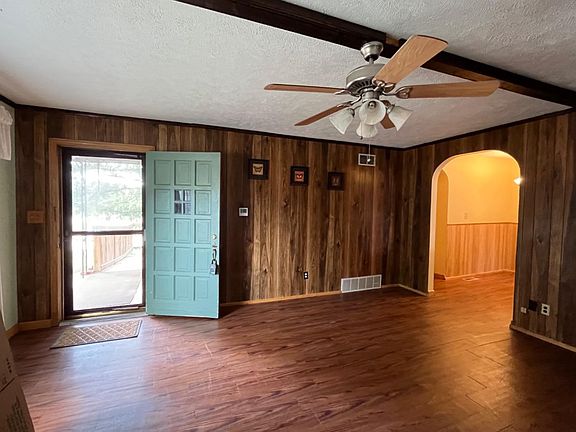 4th image of 1301 Toles Ave