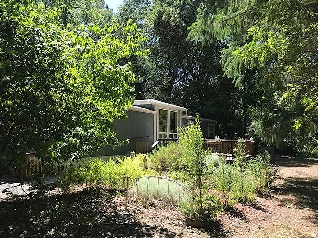256 Earhart Rd photo 1