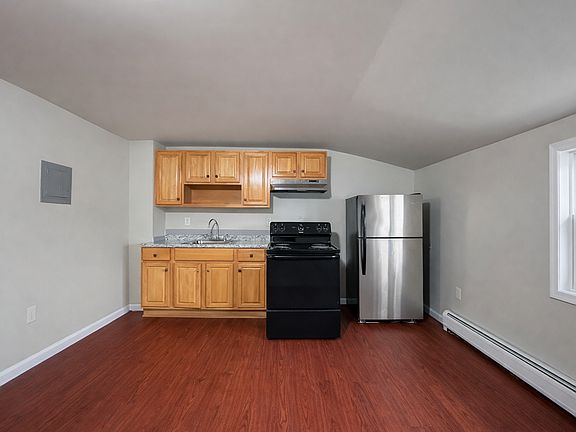 5th image of 130-132 Ellery Ave #3