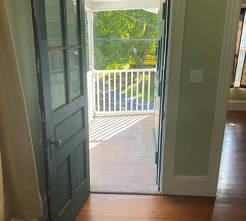 4th image of 21 Stafford St APT 2