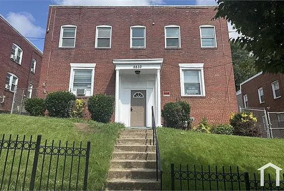 2833 28th St SE #3