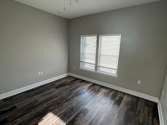 4th image of 1660 Pine Needle Trl #1662