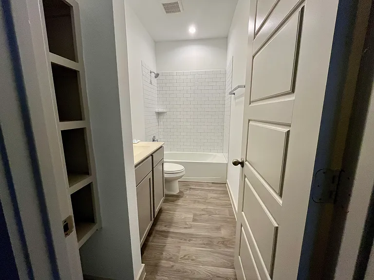 12807 Southborough Ln — Photo 10