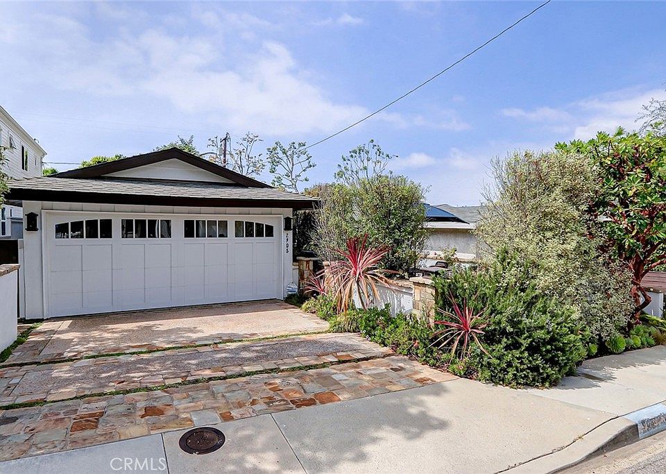 1st image of 2905 Palm Ave