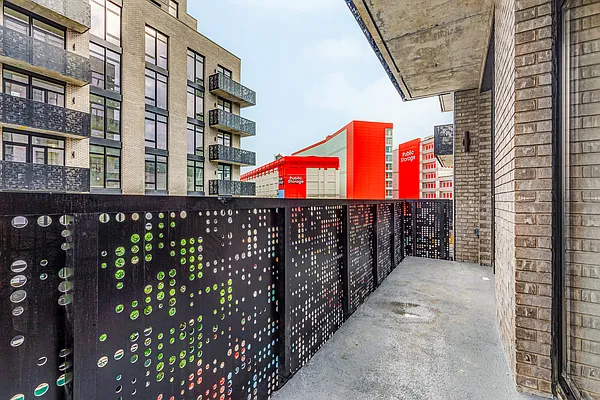 Rented by Nooklyn NYC LLC | media 9
