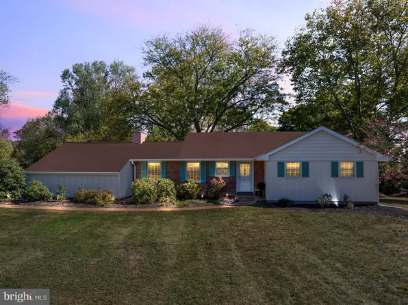 1454 Trenton Harbourton Rd, Pennington, NJ 08534