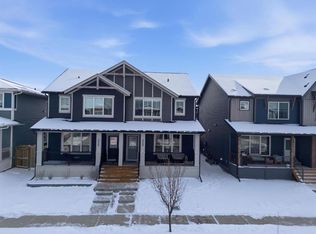 359 N Fireside Way, Cochrane, AB T4C 3A9