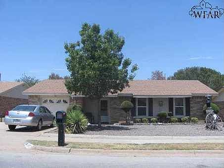2nd image of 4852 Colleen Dr