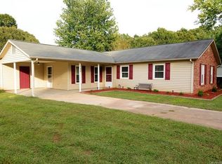143 Mapleleaf Rd, Statesville, NC 28625