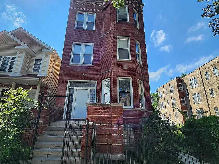 1650 S Saint Louis Ave #3R — Photo 1