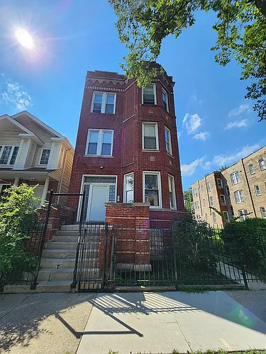 1650 S Saint Louis Ave #3R Photo 1