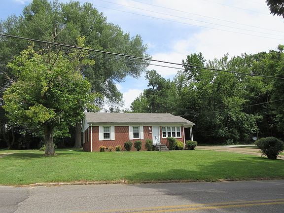 2nd image of 912 E Blythe St