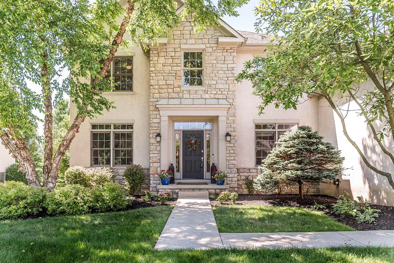407 Nathan Dr photo 1