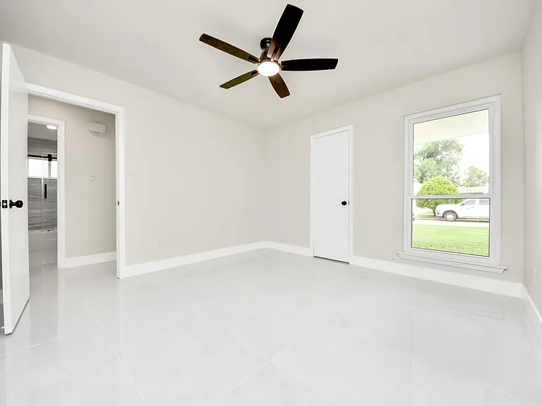 7403 Shady Arbor Ln — Photo 32