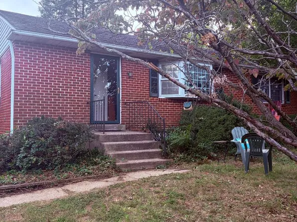 614 Kiamensi Rd, Wilmington, DE 19804