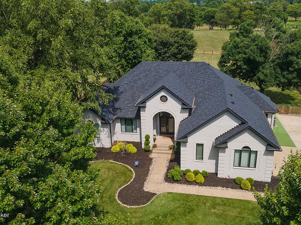 1st image of 37 Plantation Dr