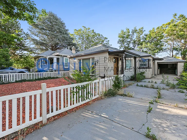 852 E Roosevelt Ave #1 — Photo 12
