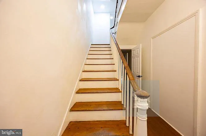209 E Martin St #B — Photo 28