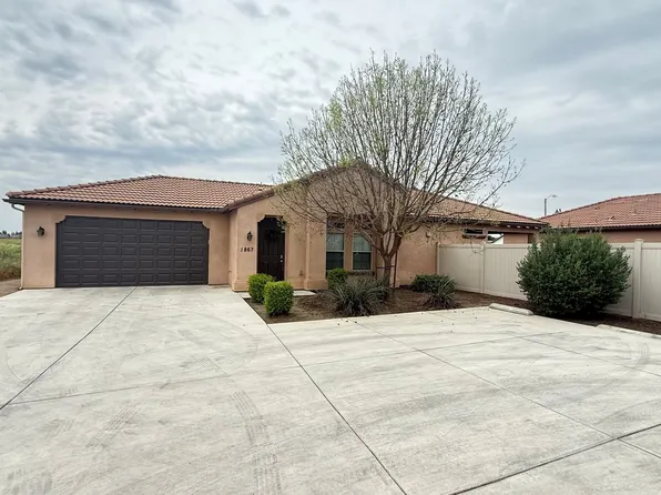 1867 W Roby Ave, Porterville, CA 93257