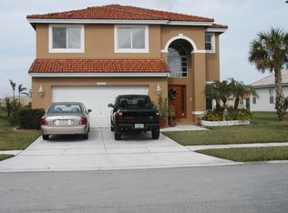 16173 SW 9th St, Pembroke Pines, FL 33027