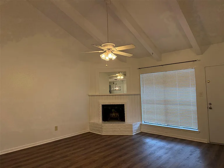 1100 Augusta Dr #46 — Photo 5