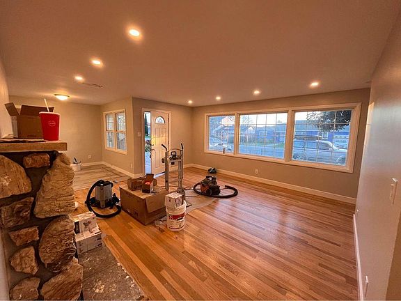 4th image of 140 Maro Dr #2