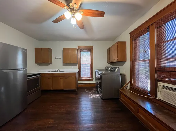304 Lake, 304 S Lake St #B, Warsaw, IN 46580