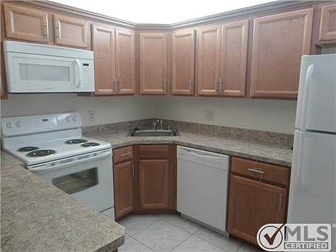 3rd image of 441 Pine Glen Ln APT D-1