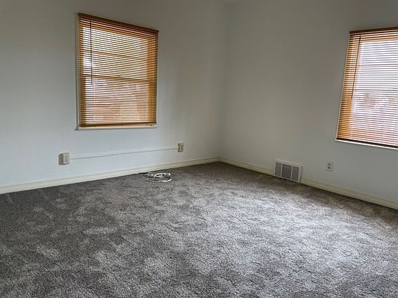 4th image of 824-826 Platte Ave