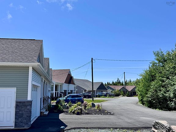 4th image of 47 Gosling Cir