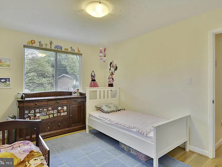 717 Hillsboro Dr — Photo 13