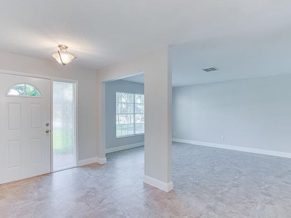 4th image of 1471 Avalon Blvd