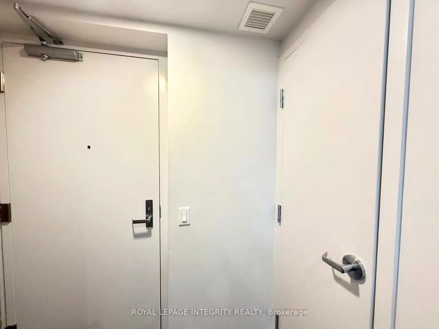 2 bed, $2,100 — Photo 2