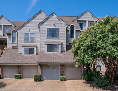 742 Brookside Dr APT 303, Newport News, VA, 23602