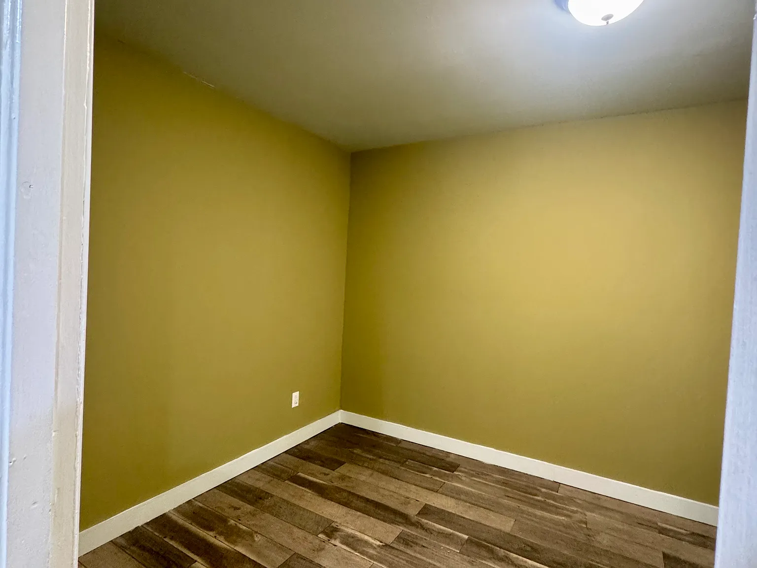 2 bed, $1,300 — Photo 3