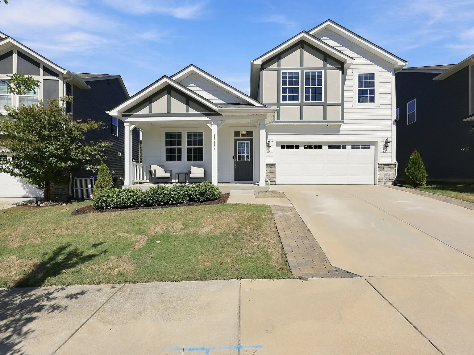 5 bed, 3.5 bath, 2840 sqft, $4,000 — Photo 3