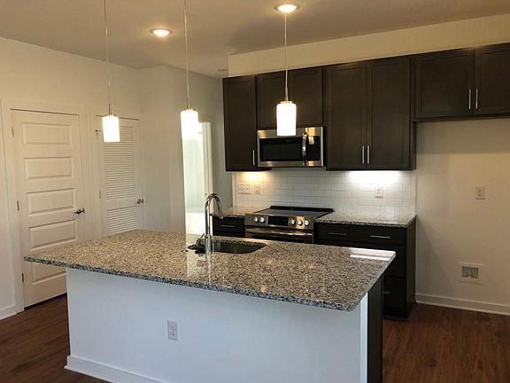 4th image of 1501 Perry St #A
