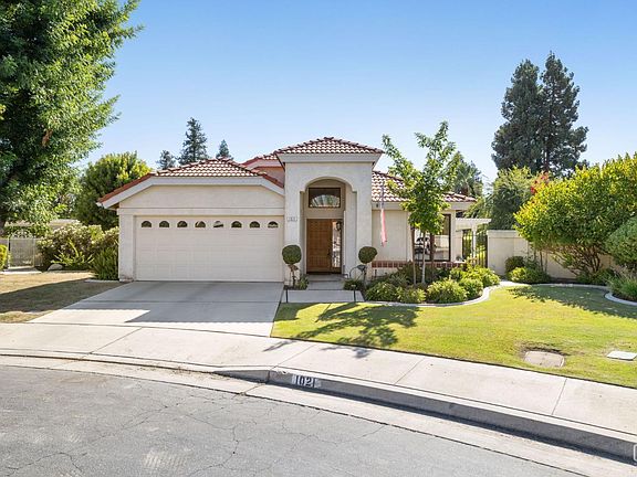2nd image of 1021 Sussex Cir