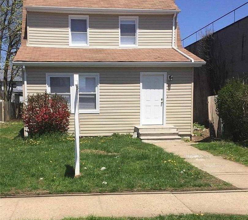 1st image of 15 Chase St