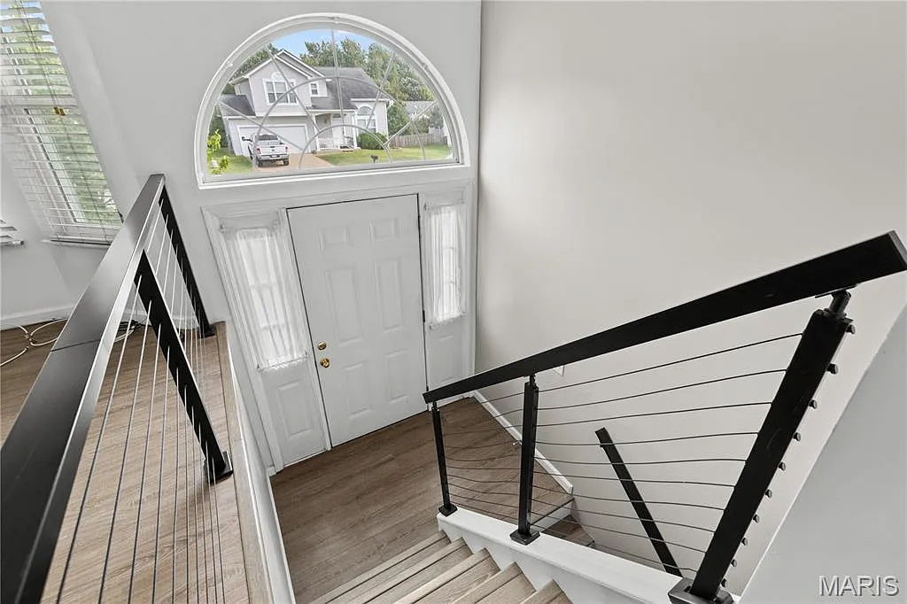 4 bed, 3.0 bath, 1110 sqft, $2,200 — Photo 2