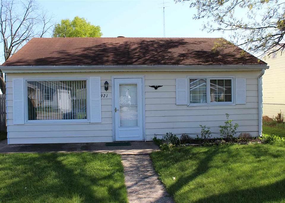 1st image of 921 W Donaldson Ave