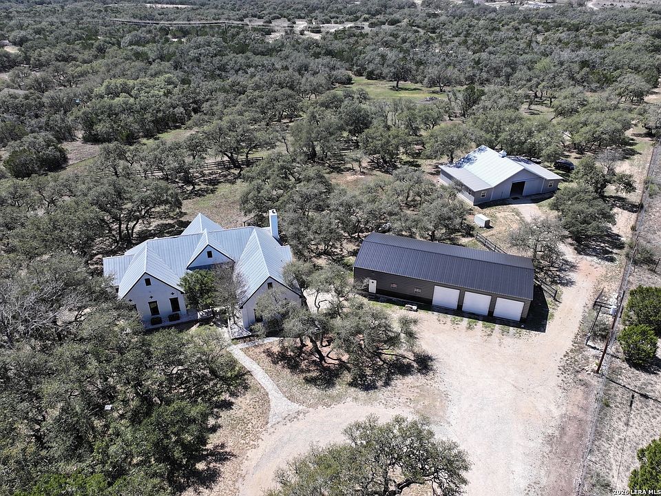 1st image of 795 Persimmon